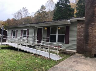 5482 Lynn Creek Rd, Huntington, WV 25704