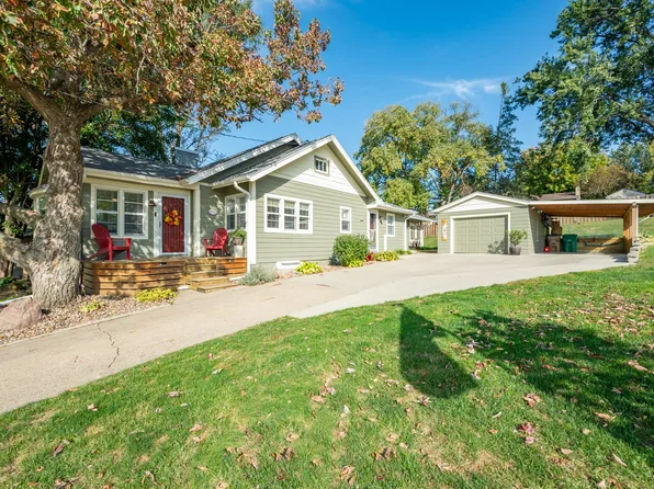 4600 Parkridge Ave, Pleasant Hill, IA 50327
