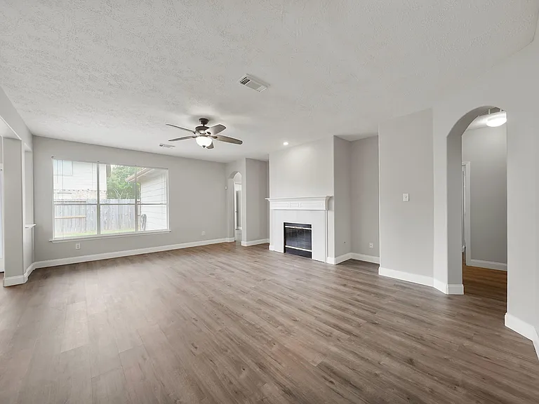4414 Casey Cir — Photo 6