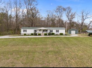 1644 W Blue Creek Rd, Waverly, TN 37185