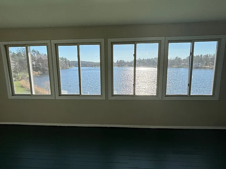 274 Lake Shr E #C — Photo 8