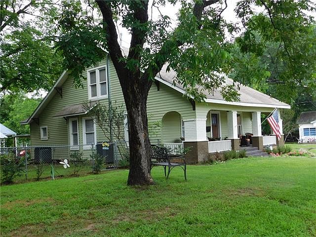 1st image of 502 University St
