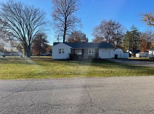 3367 E Leafdale Ave, Decatur, IL 62521