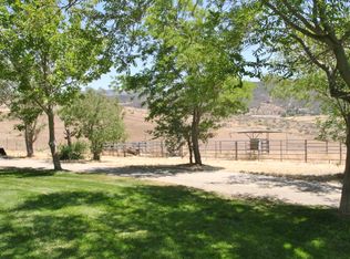 10512 Elizabeth Lake Rd, Leona Valley, CA 93551