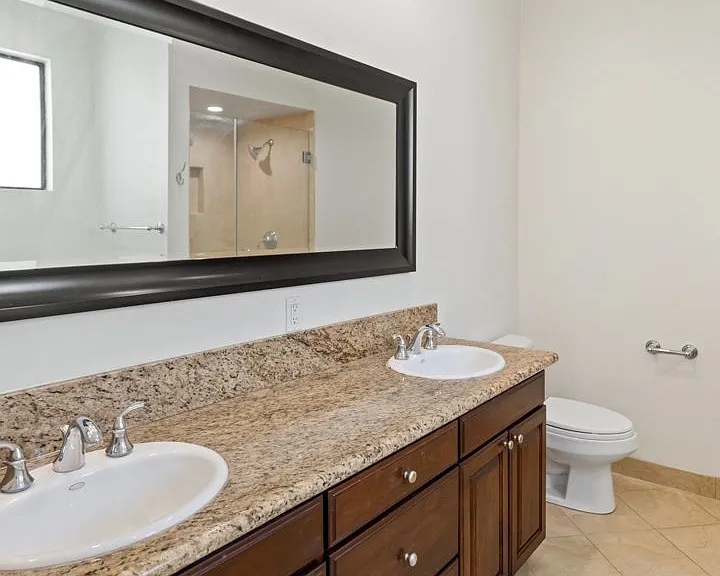 430 N Maple Dr — Photo 26