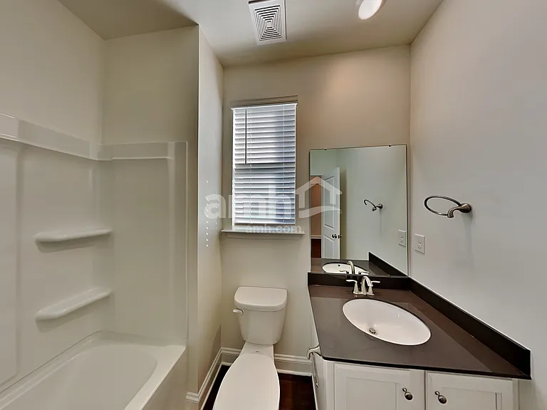 555 Rivermist Dr — Photo 23