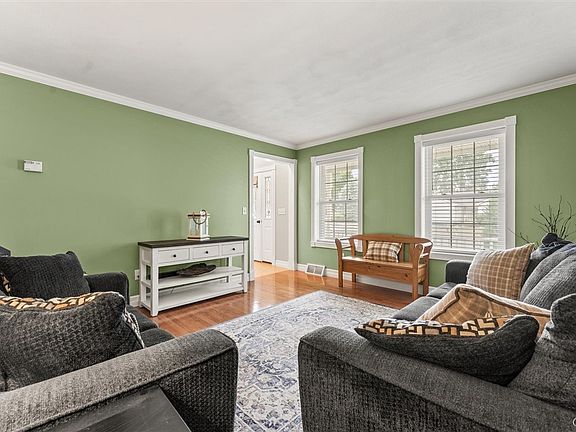5th image of 115 Hunt Valley Rd