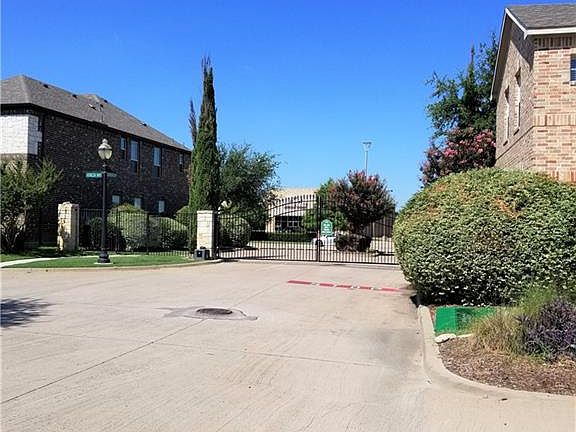 2nd image of 2984 Europa Dr