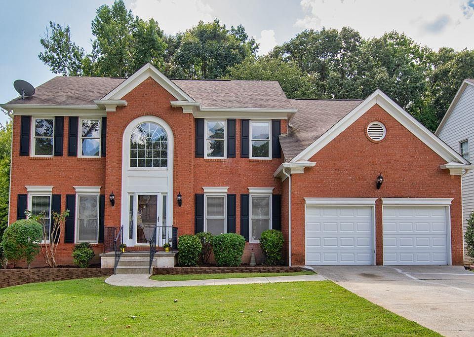 2nd image of 385 Rosedown Way