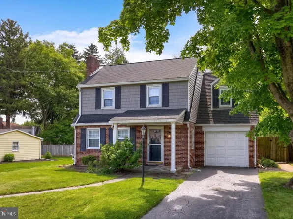 488 Hillcrest Rd, York, PA 17403