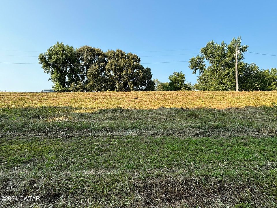 2nd image of 83 Derek Dr
