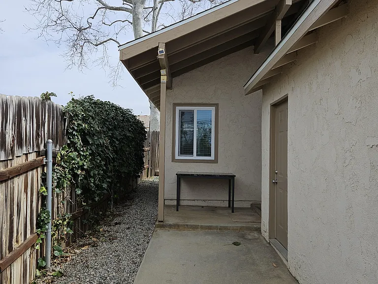 13623 Douglas St — Photo 9