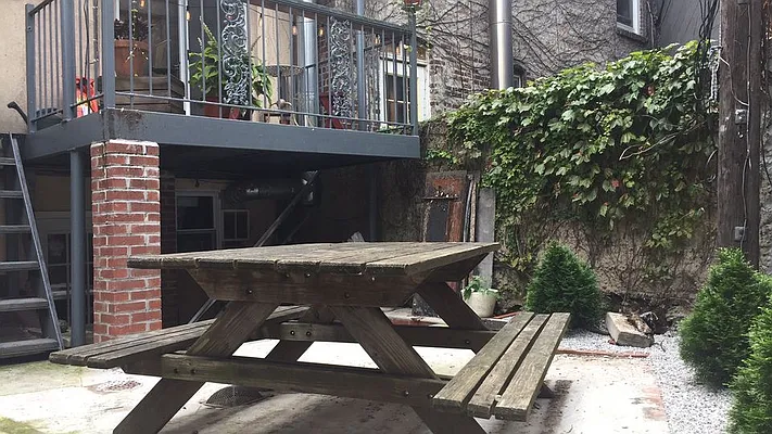 Rented by Nooklyn NYC LLC | media 32