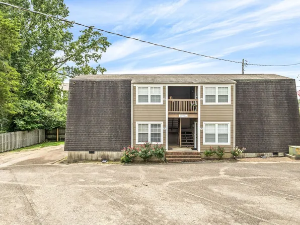 210 N Ross St APT E, Auburn, AL 36830