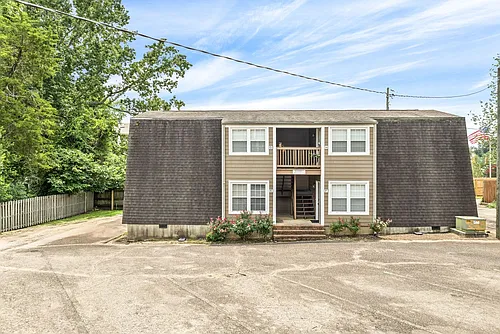 210 N Ross St #E Photo 1 210 N Ross St #E Photo 1
