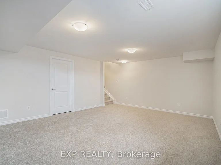 74 Richelieu St — Photo 28