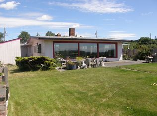 4517 Moran Beach Ln, Oak Harbor, WA 98277