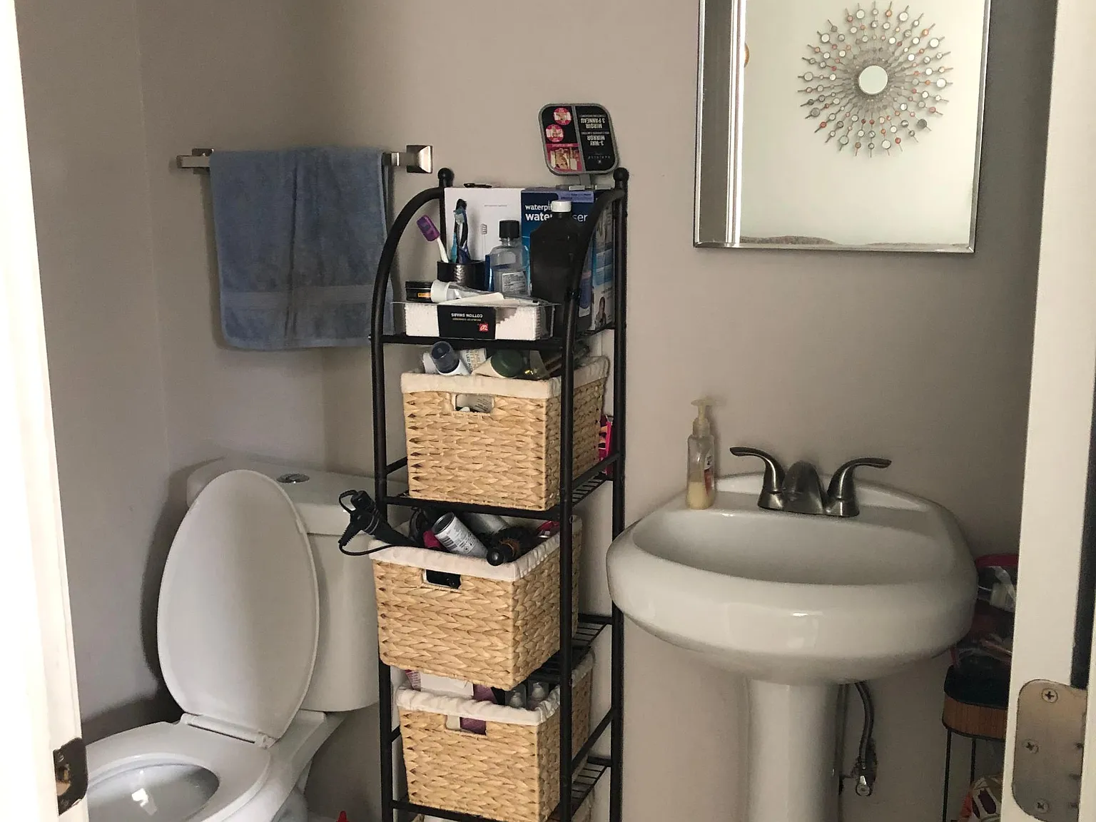 1527 W 18th Pl — Photo 3