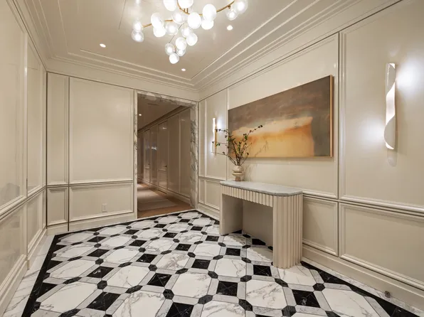 30 Front Street image 32 of 44