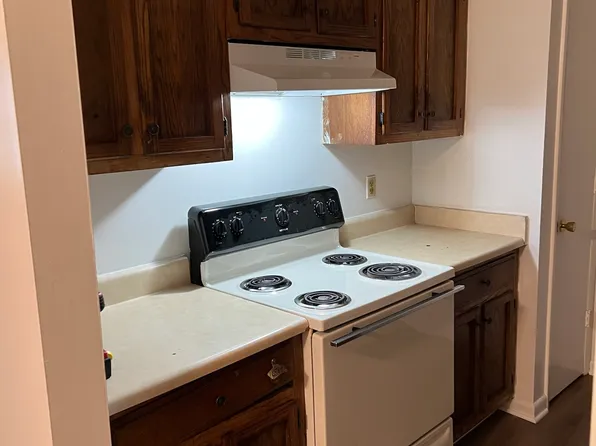 Hillview Apartments