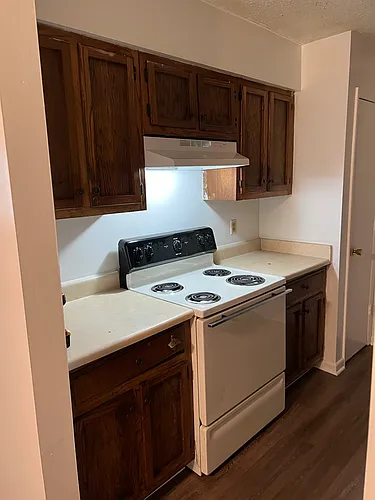 46 Hillview Apt Dr Photo 1