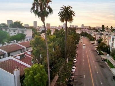 1925 S Beverly Glen Blvd APT 30, Los Angeles, CA, 90025