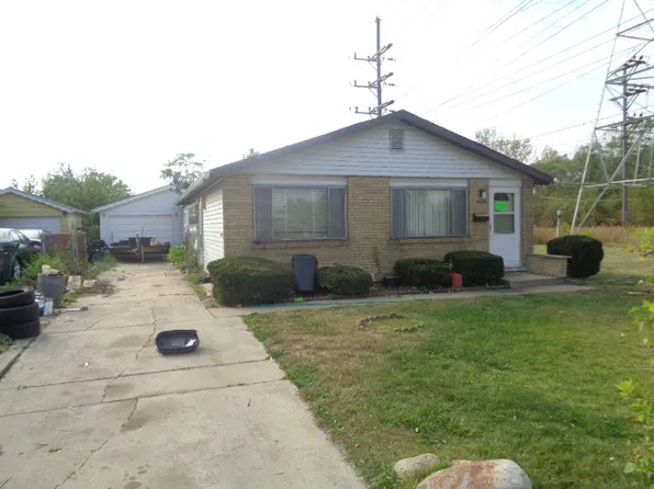 14200 S Grace Ave, Robbins, IL 60472