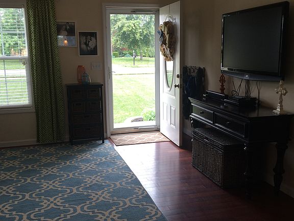 4th image of 138 Farmview Dr