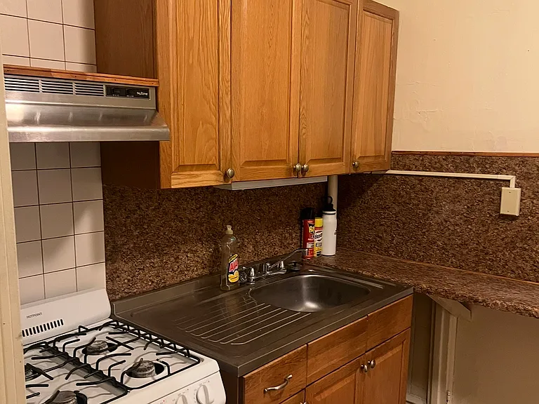 4620 Cedar Ave #2 — Photo 4
