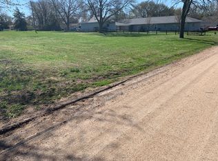 1718 Woodland Ave, Beatrice, NE 68507