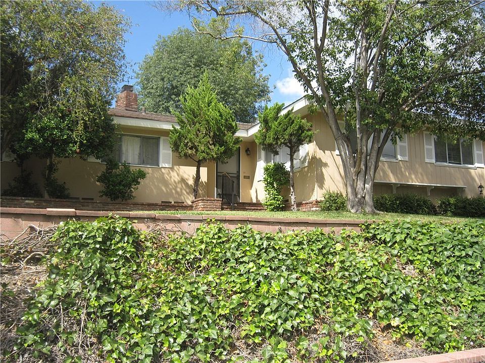 1st image of 10863 Beverly Dr