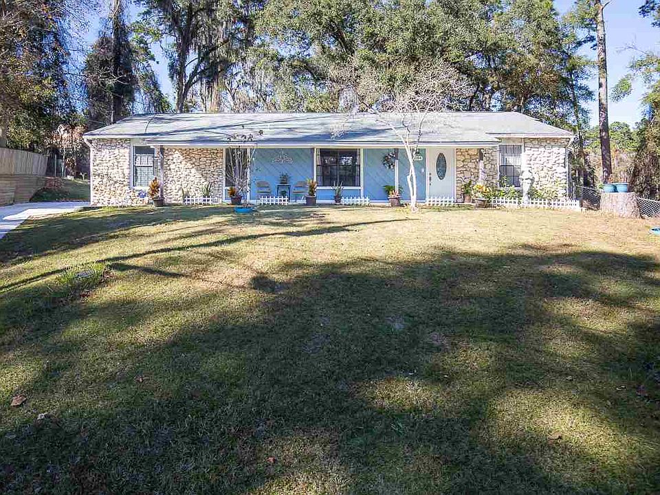1st image of 2084 Darnell Cir