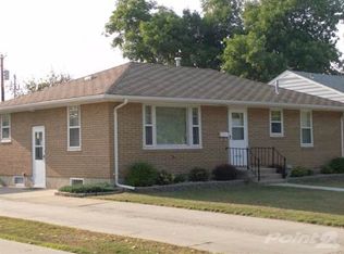 1728 S 3rd St, Aberdeen, SD 57401