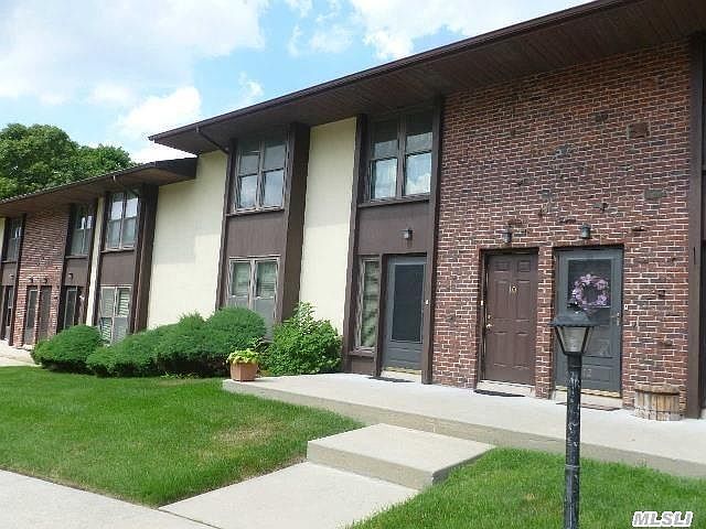 1st image of 10 Juniper Ct #10