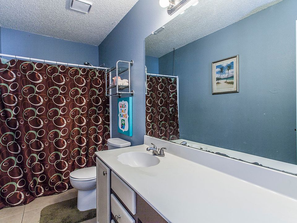 1st image of 3824 Davenport