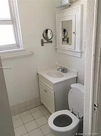 1017 SW 9th St #3 — Photo 5