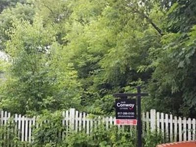 121 Stratton St, Dorchester, MA, 02124