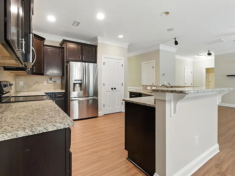 54 Hemlock Green Ln — Photo 7
