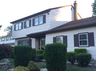 1045 Ellis Pkwy, Edison, NJ 08820