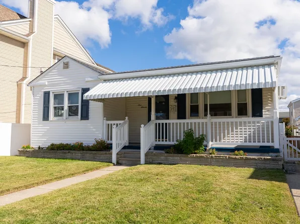 111 E Syracuse Ave, Wildwood Crest, NJ 08260