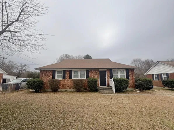 3009 Paddington St, Greensboro, NC 27406