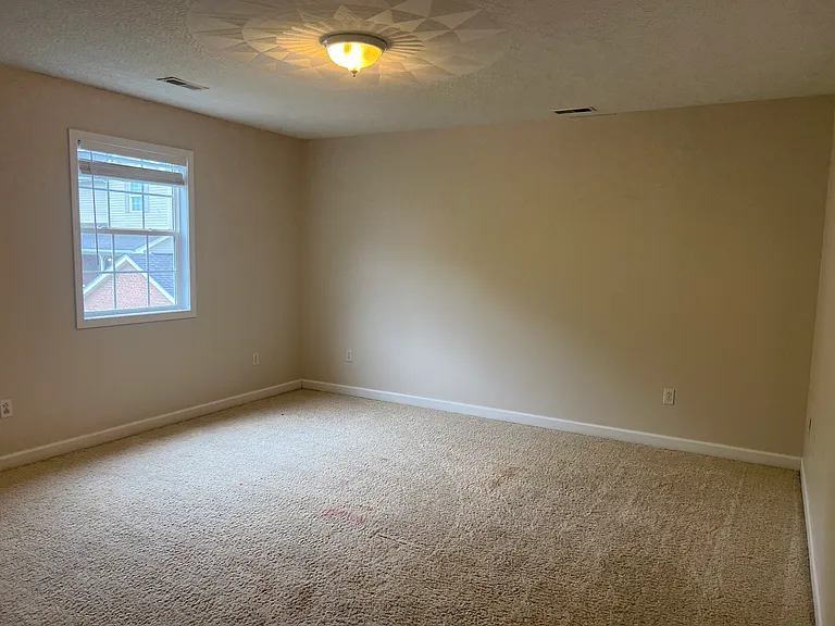 109 Estate Ln — Photo 14