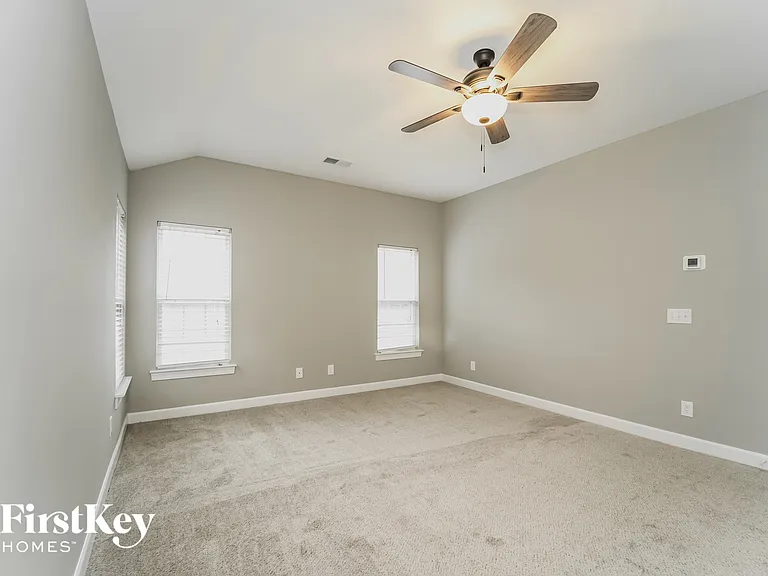1240 Blackstone Ct NW — Photo 10