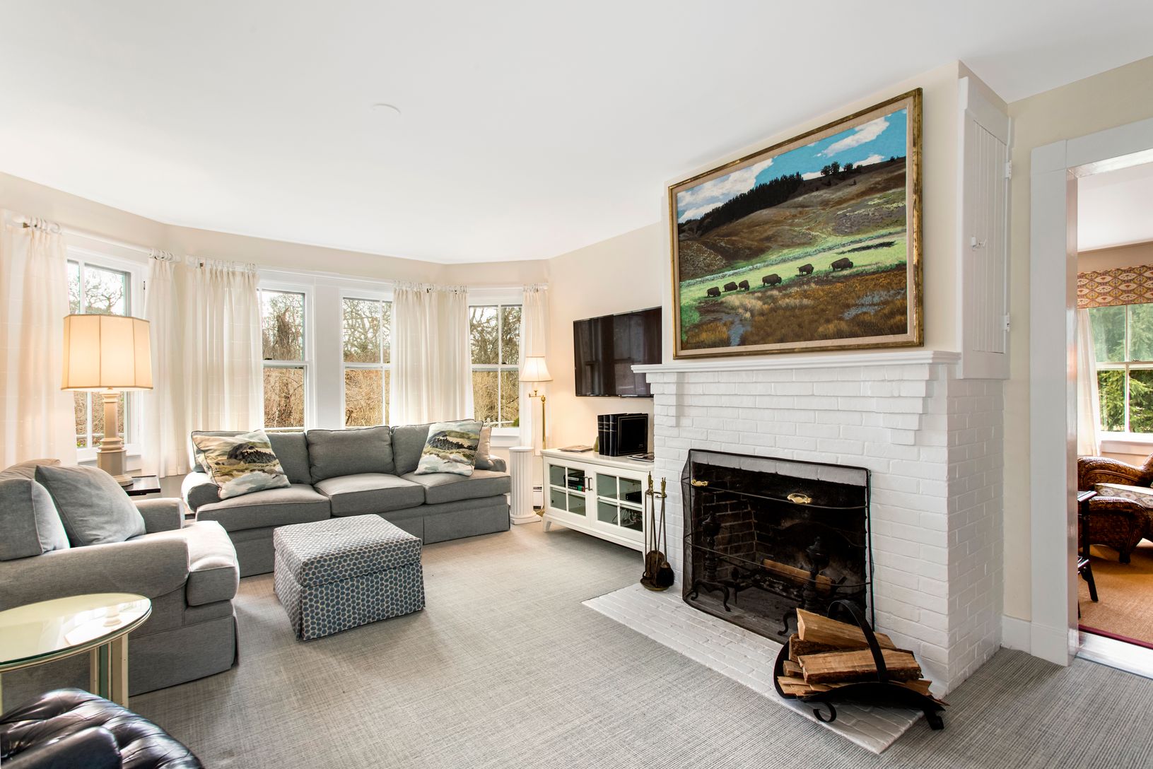  newly renovated living room