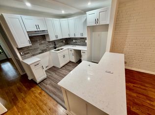 115 Stonelea Pl, New Rochelle, NY 10801