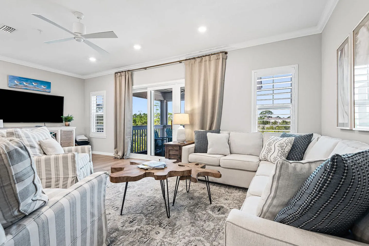 2 bed, 2.0 bath, 1496 sqft, $5,188 — Photo 2