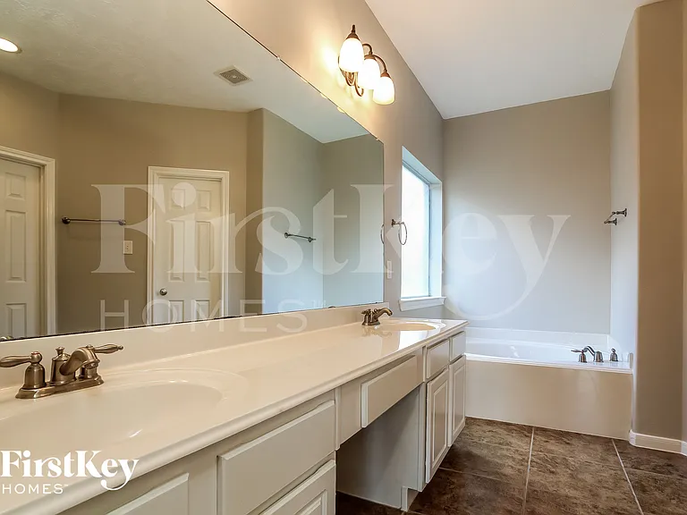 20746 Oakhurst Trails Dr — Photo 9