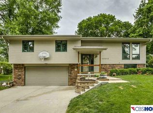 14805 Walnut Grove Cir, Omaha, NE 68137