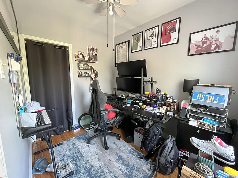 2541 W Cortland St #3 — Photo 6