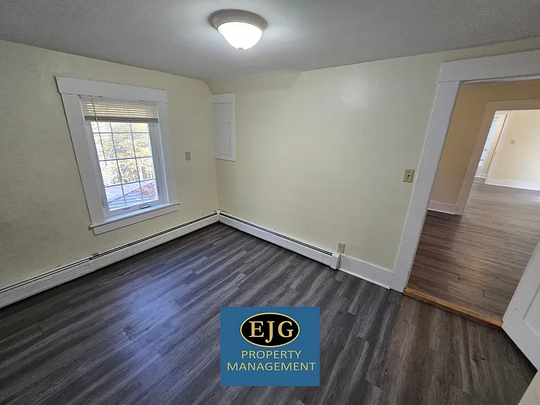 20 Pleasant St #A — Photo 9